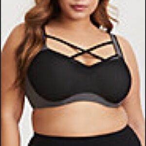 Torrid Acrive sports bra 46DD